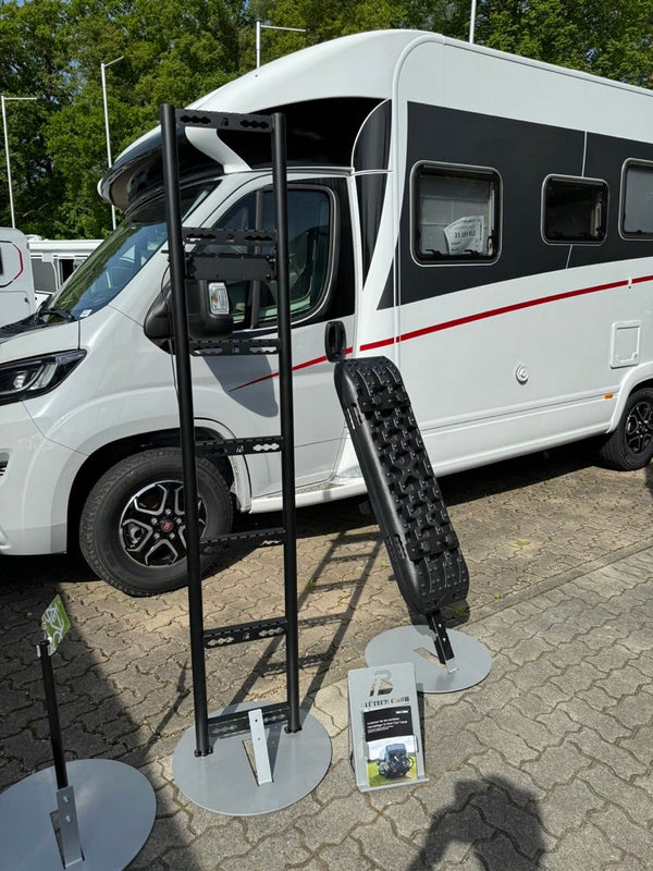 Rear Roof Ladder